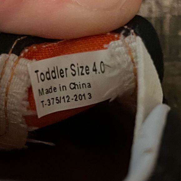 Vans X Aspca Dog slip ons - Picture 5 of 7